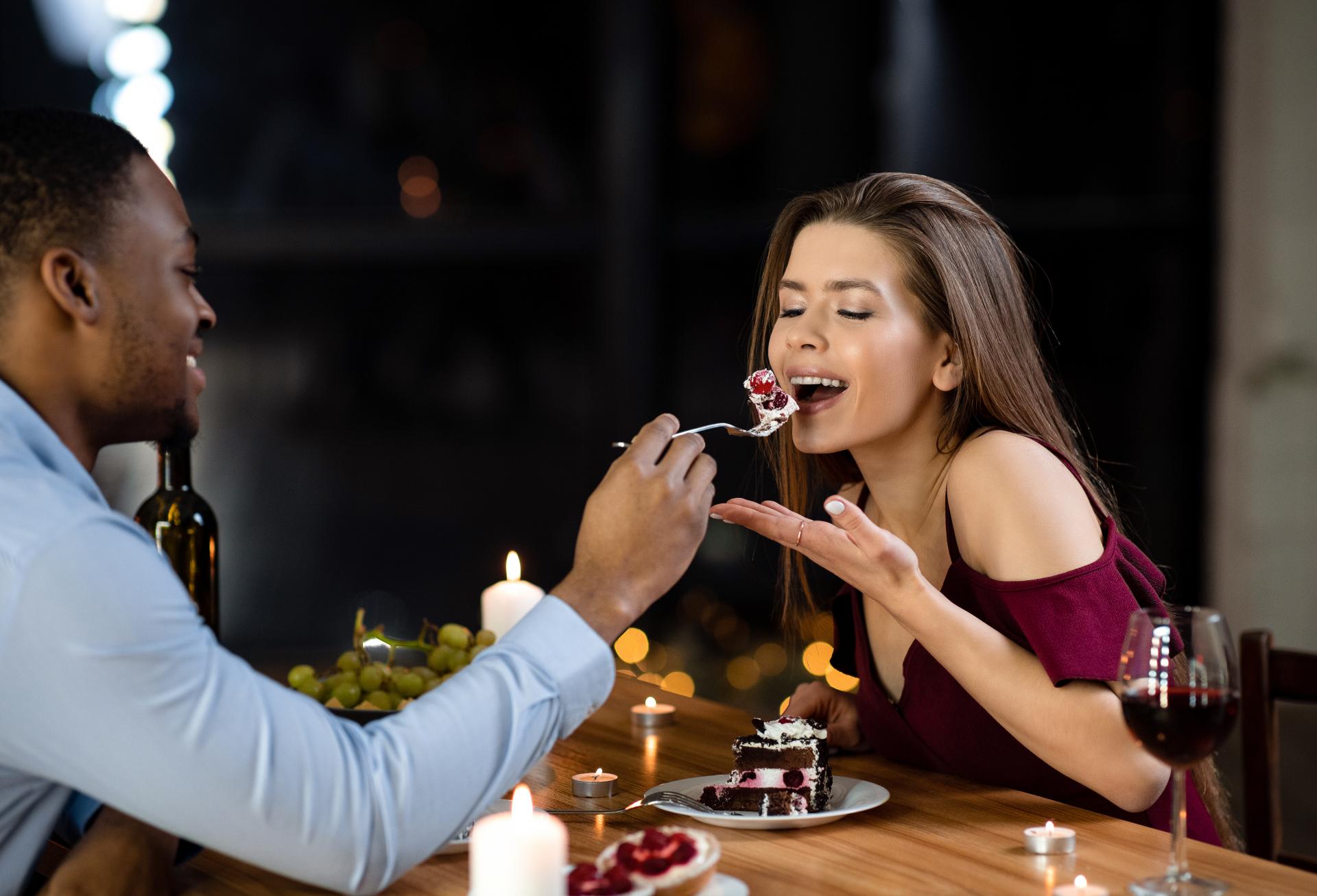La esposa caliente más sexy en el día de San Valentín esposa 1920x1308 foto alta calidad La esposa caliente más sexy en el día de San Valentín imagen