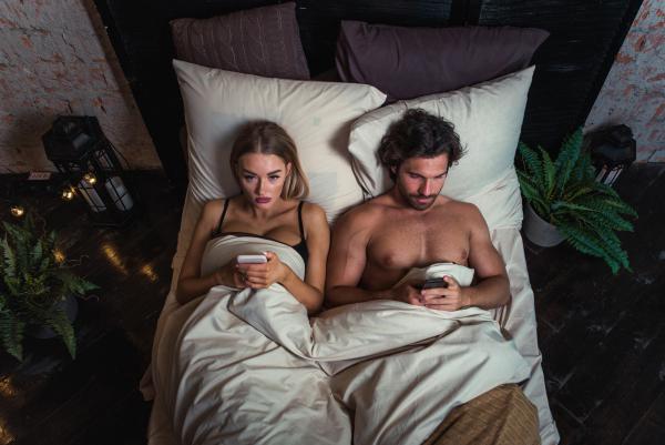 SDC Lexi Sylver Swinger Relatie Coach Paar Rode vlaggen Seksleven Communicatie SDC Lexi Sylver Swinger Relatie Coach Paar Rode vlaggen Seksleven Communicatie